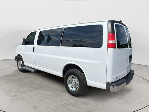 Used 2014 Chevrolet Express 2500 LT w/ LT Preferred Equipment Group RWD image 4