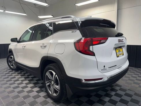 Used 2019 GMC Terrain SLT w/ Preferred Package FWD image 4
