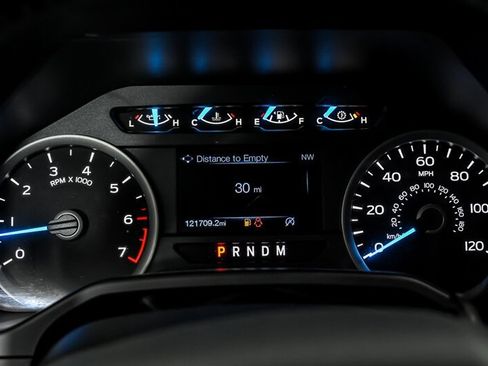 Used 2017 Ford F150 XLT w/ Equipment Group 302A Luxury AWD/4WD image 18