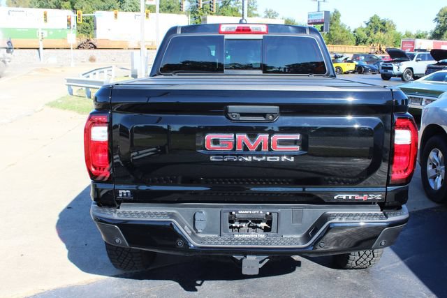 Used 2024 GMC Canyon AT4X AWD/4WD image 6