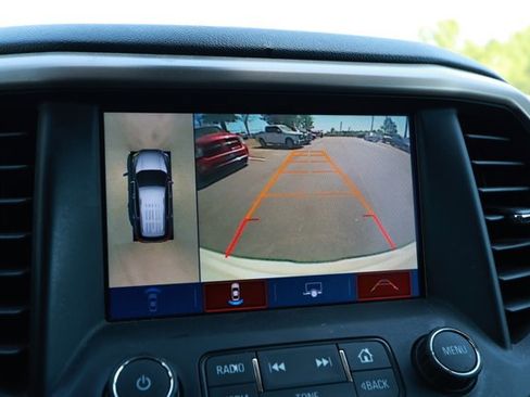 Used 2017 GMC Acadia Denali w/ Technology Package image 9