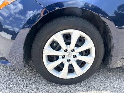 Used 2024 Toyota Corolla LE FWD image 11