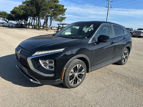 Used 2022 Mitsubishi Eclipse Cross FWD image 1