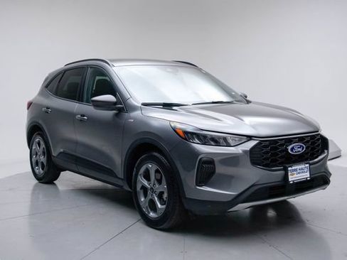 Used 2025 Ford Escape ST-Line FWD image 10