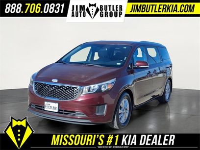 Used 2017 Kia Sedona LX w/ LX Essentials Premium Package