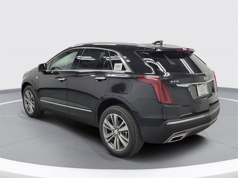New 2025 Cadillac XT5 Premium Luxury w/ LPO, Floor Liner Package image 4