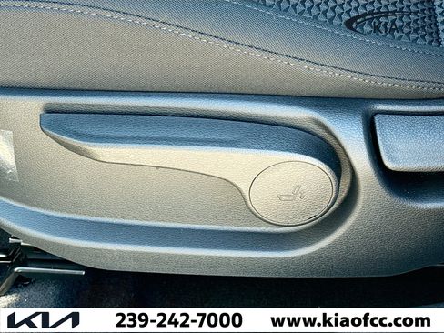 New 2026 Kia Sportage LX image 24