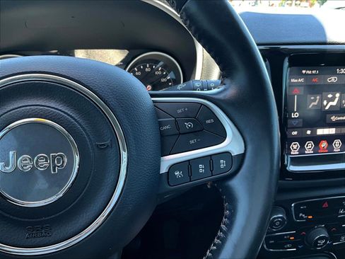 Used 2021 Jeep Compass Limited AWD/4WD image 12