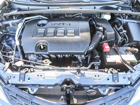 Used 2015 Toyota Corolla L image 26