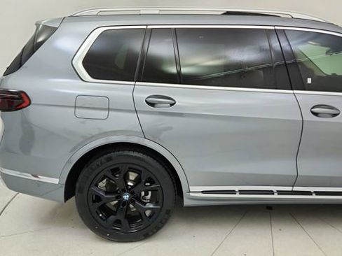 Used 2026 BMW X7 xDrive40i image 7