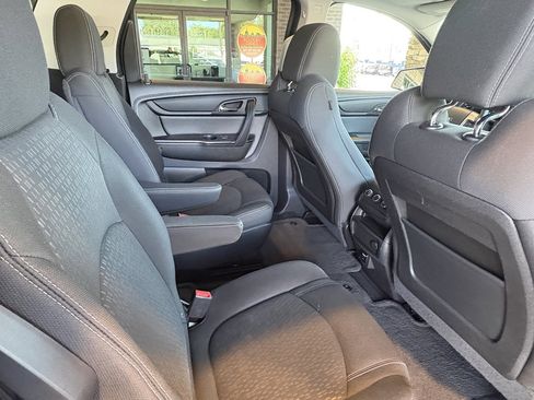 Used 2016 GMC Acadia SLE AWD/4WD image 32