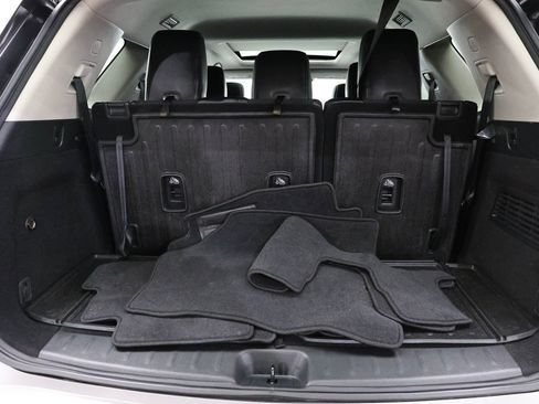Used 2023 Nissan Pathfinder Platinum AWD/4WD image 9