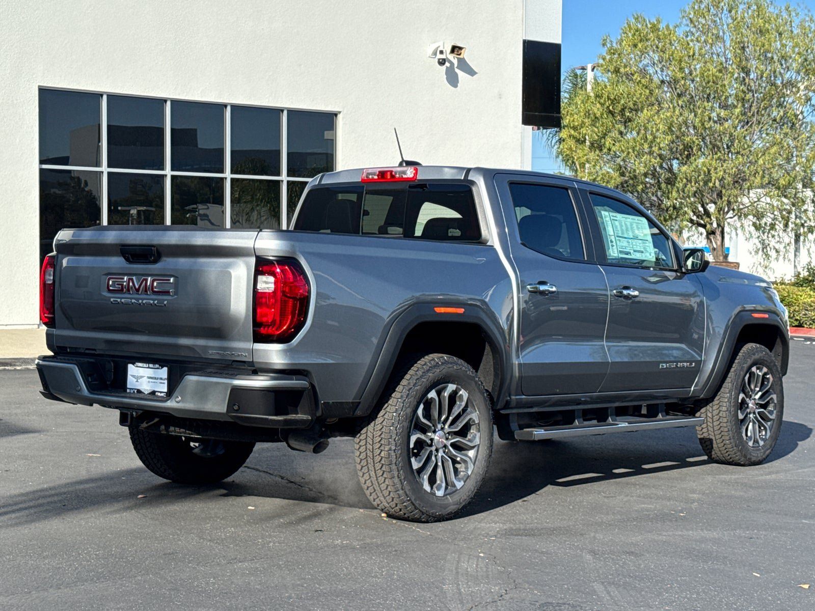 Used 2026 GMC Canyon Denali AWD/4WD image 14