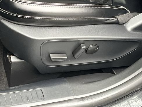 Certified 2024 Ford Escape Platinum image 11