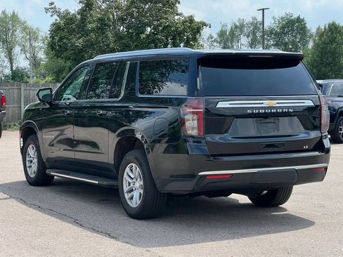 Used 2023 Chevrolet Suburban LT AWD/4WD image 14