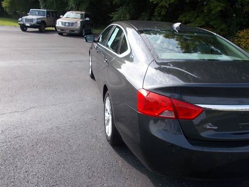 Used 2015 Chevrolet Impala LT w/ Convenience Package FWD image 4