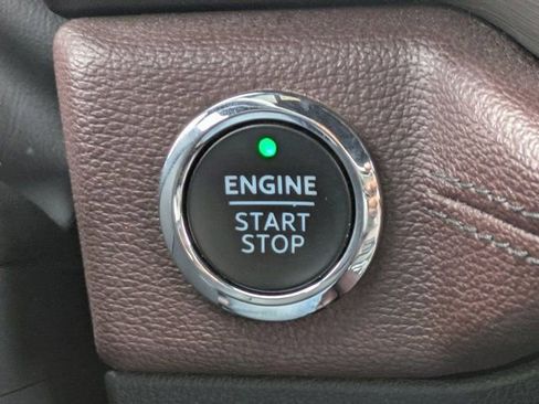 Used 2023 Ford Expedition Limited image 26