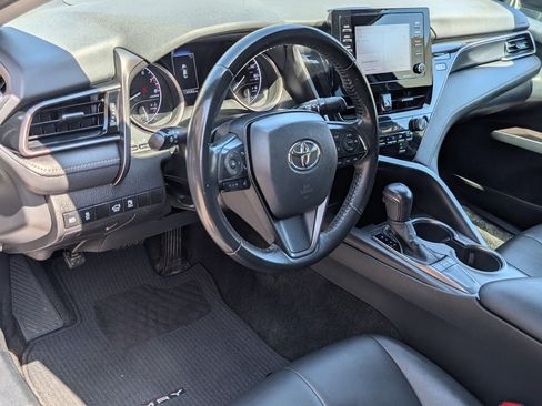 Used 2022 Toyota Camry SE w/ Carpet Mat Package (TMS) FWD image 13