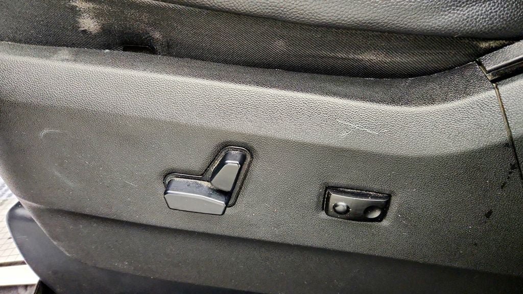 Used 2018 Dodge Grand Caravan GT FWD image 11