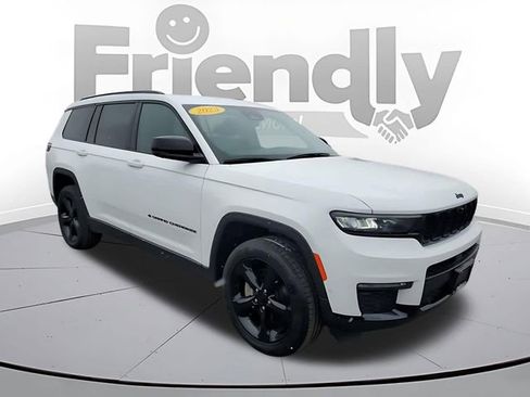 Used 2023 Jeep Grand Cherokee L Limited w/ Luxury Tech Group II image 7