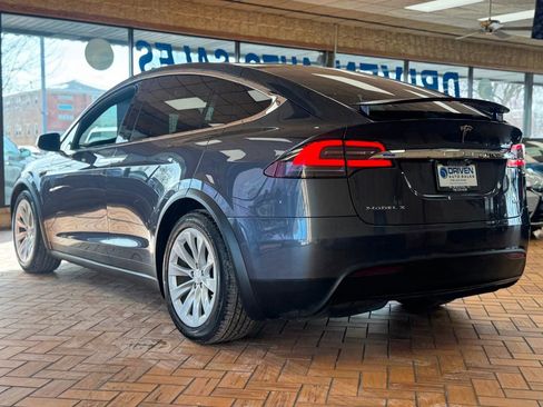 Used 2018 Tesla Model X 100D image 7