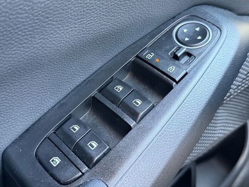 Used 2025 Kia Seltos S image 20