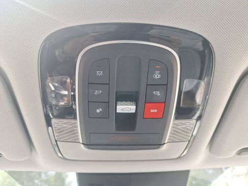 Used 2024 Hyundai Palisade SEL FWD image 19