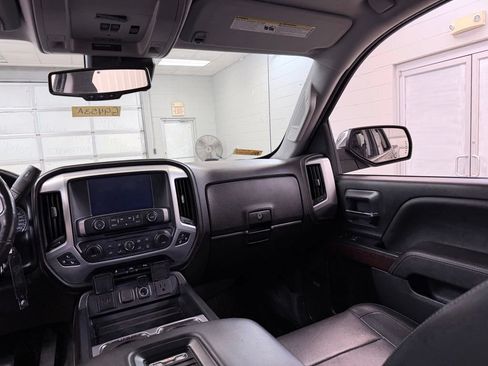 Used 2017 GMC Sierra 1500 SLT AWD/4WD image 29