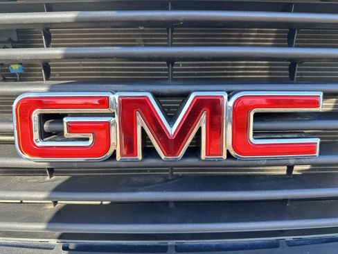 Used 2024 GMC Savana 2500 w/ Driver Convenience Package image 24