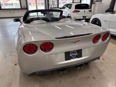 Used 2008 Chevrolet Corvette Convertible w/ Preferred Equipment Group RWD image 10
