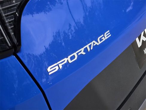 New 2026 Kia Sportage EX image 7