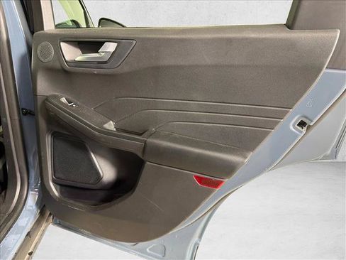 Used 2023 Ford Escape SE w/ PHEV Premium Package FWD image 17