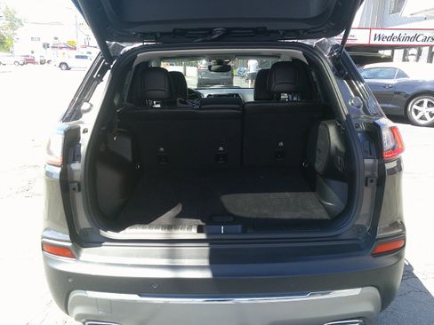 Used 2021 Jeep Cherokee Limited AWD/4WD image 31