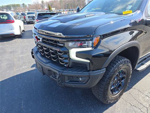 Used 2024 Chevrolet Silverado 1500 ZR2 w/ ZR2 Bison Edition image 10