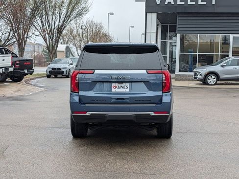 New 2026 GMC Yukon Elevation w/ Elevation Premium Package AWD/4WD image 10