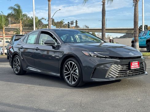 New 2026 Toyota Camry XLE w/ Premium Package FWD image 4