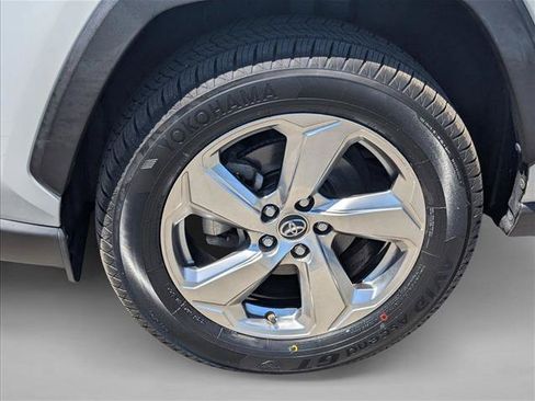 Used 2019 Toyota RAV4 Limited w/ Carpet Mat Package AWD/4WD image 26
