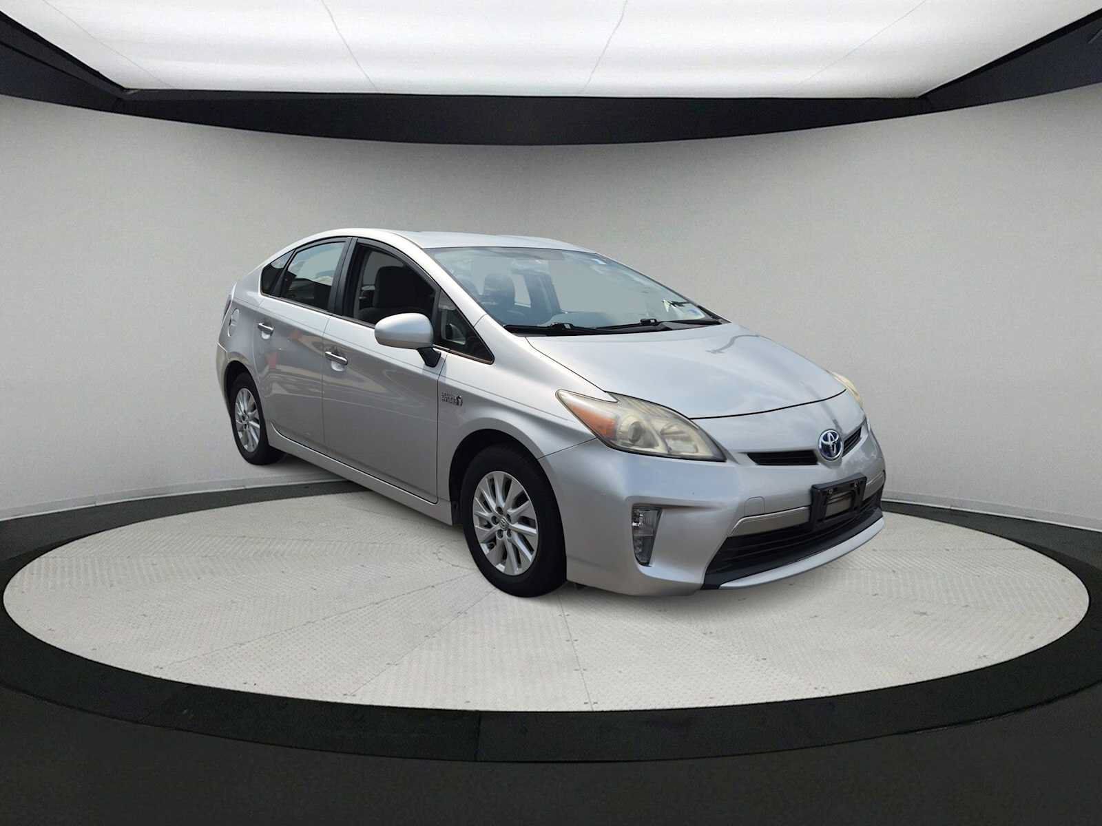 Used 2013 Toyota Prius Prime Plug-In Hybrid FWD image 2