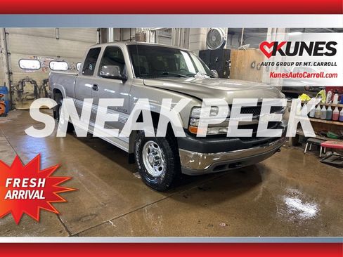 Used 2002 Chevrolet Silverado 2500 LS image 1