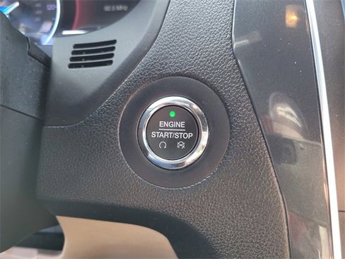 Used 2019 Ford Explorer Limited w/ Class III Trailer Tow Package image 25