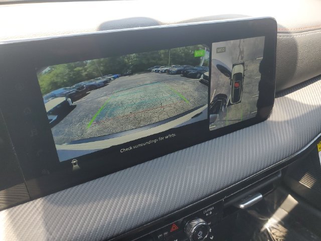Certified 2025 Nissan Kicks SR AWD/4WD image 21