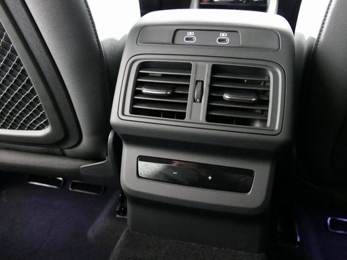 New 2025 Audi SQ5 Premium image 26