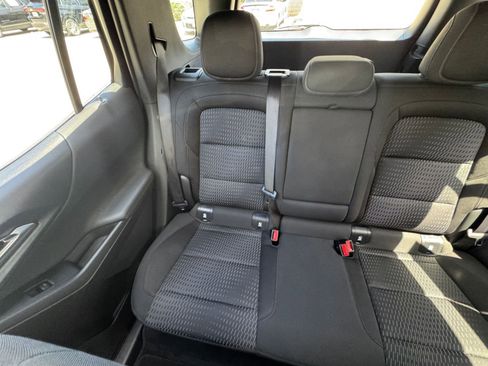 Used 2025 Chevrolet Equinox LT FWD image 40