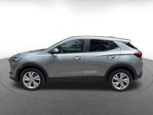 Used 2025 Buick Encore GX Preferred AWD/4WD image 8