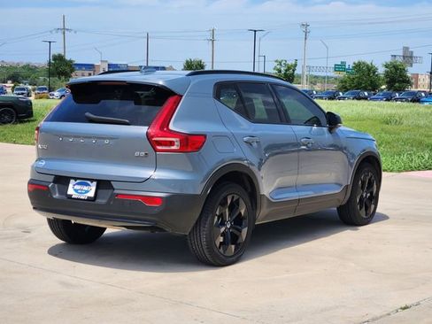 Used 2023 Volvo XC40 B5 Plus w/ Protection Package Premier AWD/4WD image 7
