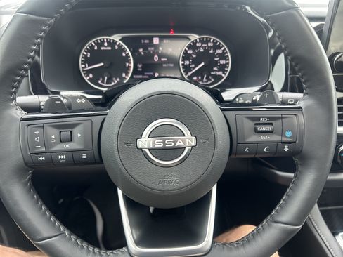 Used 2022 Nissan Pathfinder SL w/ SL Premium Package FWD image 20