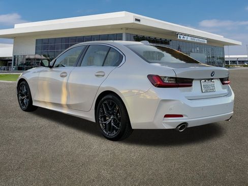 Used 2025 BMW 330i 330i w/ Premium Package image 3