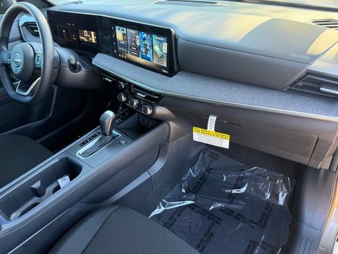New 2026 Nissan Kicks S FWD image 11