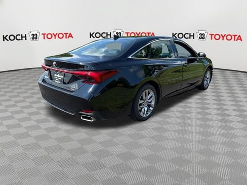 Used 2021 Toyota Avalon XLE w/ Moonroof Package AWD/4WD image 8