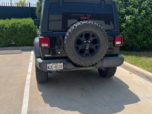 Used 2021 Jeep Wrangler Unlimited Sport AWD/4WD image 8